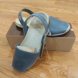 New Blue Pons Avarcas Leather Sandals